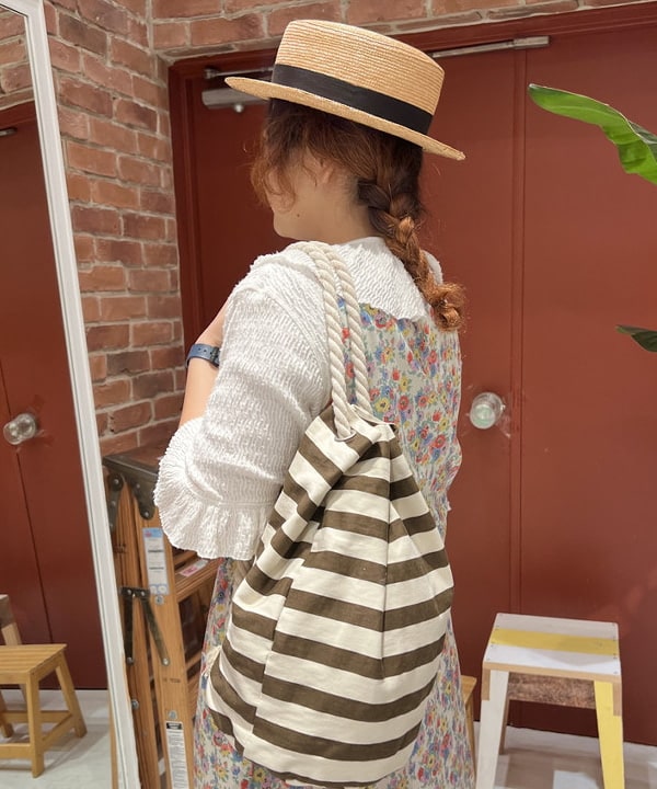 エノモト アミさんの「BEAMS WOMEN｜リバティ ベルト ノースリーブ ワンピース」を使ったコーディネート