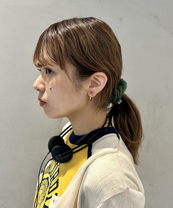 ナツハさんの「BEAMS WOMEN｜20mm ループ イヤーカフ」を使ったコーディネート