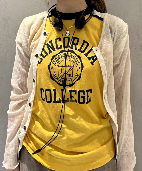 ナツハさんの「BEAMS WOMEN｜20mm ループ イヤーカフ」を使ったコーディネート