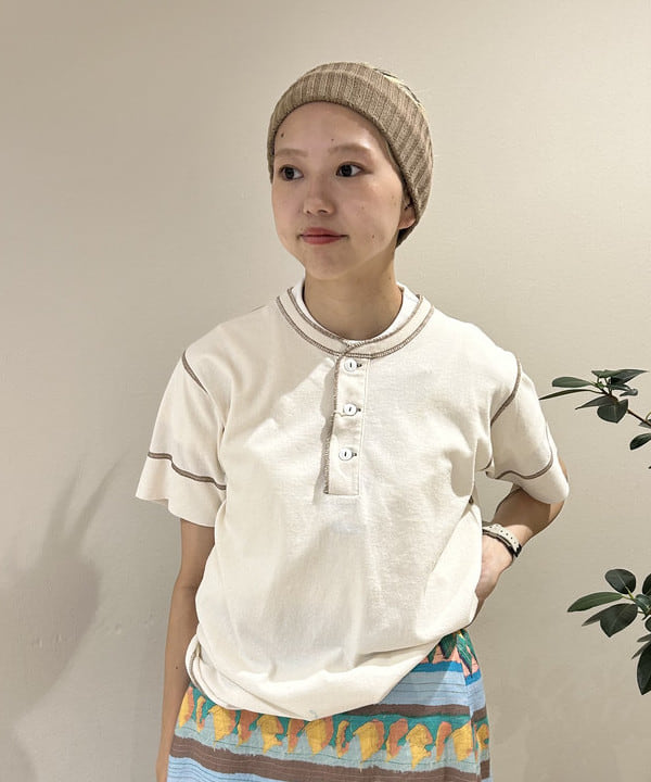 MATSUMOTO AMIさんの「BEAMS WOMEN｜セミノール プリント スカート」を使ったコーディネート