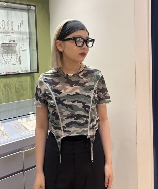 山本 里南さんの「BEAMS WOMEN｜ストレッチ カプリ パンツ」を使ったコーディネート