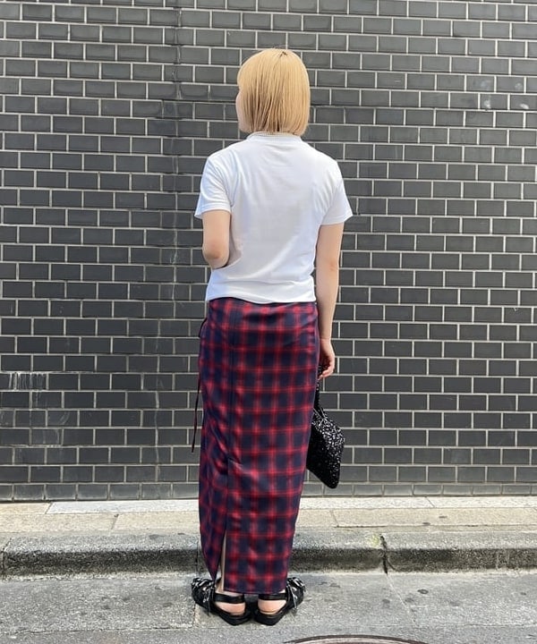 ナカノ アイさんの「BEAMS WOMEN｜チェック シャーリング タイトスカート」を使ったコーディネート