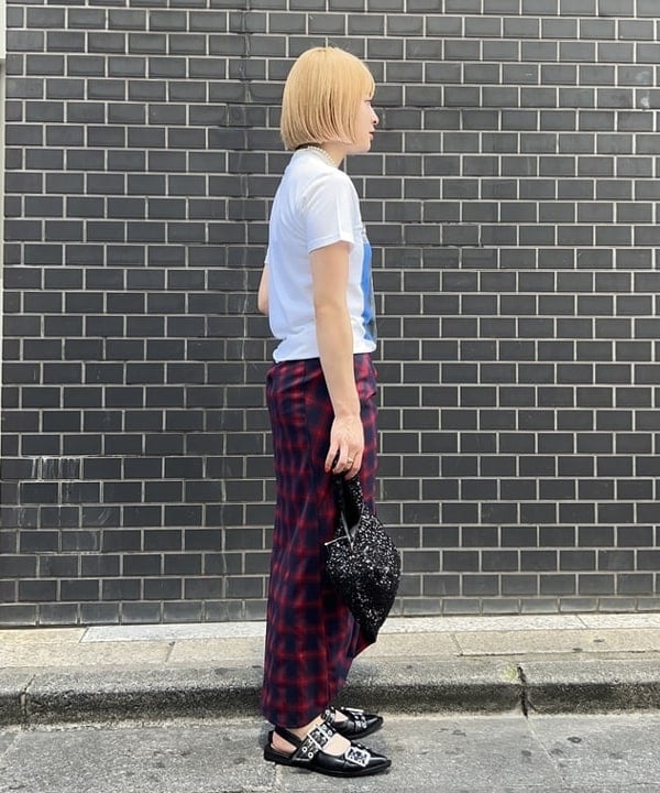 ナカノ アイさんの「BEAMS WOMEN｜チェック シャーリング タイトスカート」を使ったコーディネート