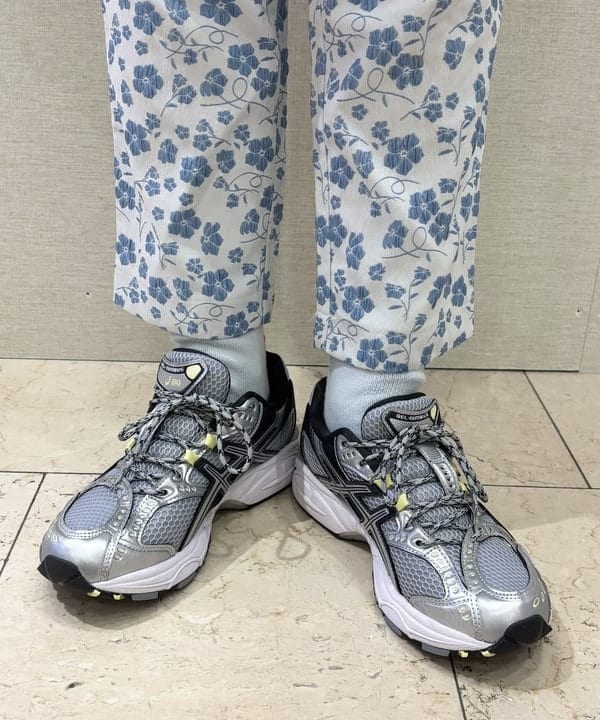 マツモト アカネさんの「BEAMS WOMEN｜sister jane / Neroli Bow Crop Top」を使ったコーディネート