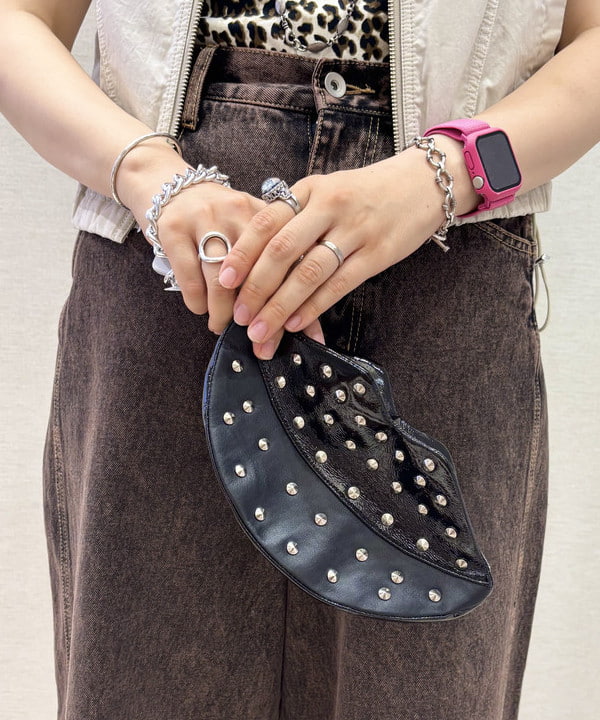 マツモト アカネさんの「BEAMS WOMEN｜オーバーダイ デニム パンツ」を使ったコーディネート