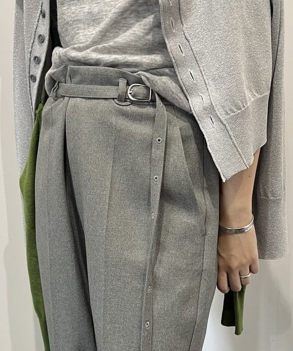 ミナミマリコさんの「BEAMS WOMEN｜maturely / ウール ショートスリーブ アンド アームカバー」を使ったコーディネート