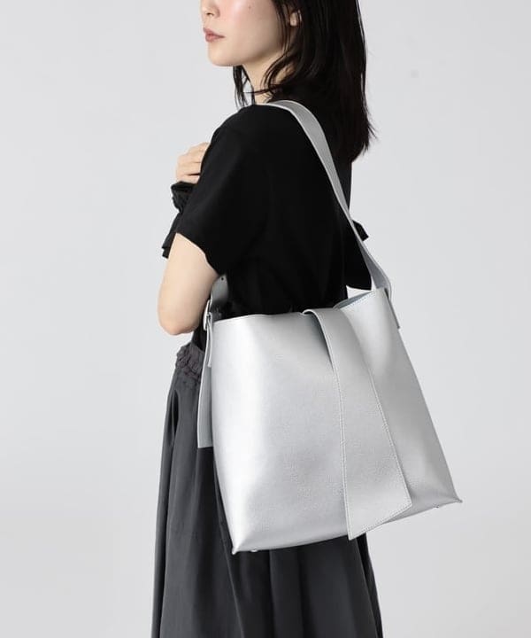 pinさんの「BEAMS WOMEN｜RBS / ノット ショルダー バッグ」を使ったコーディネート