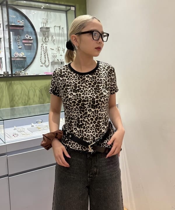 山本 里南さんの「BEAMS WOMEN｜デニム ハーフ パンツ」を使ったコーディネート