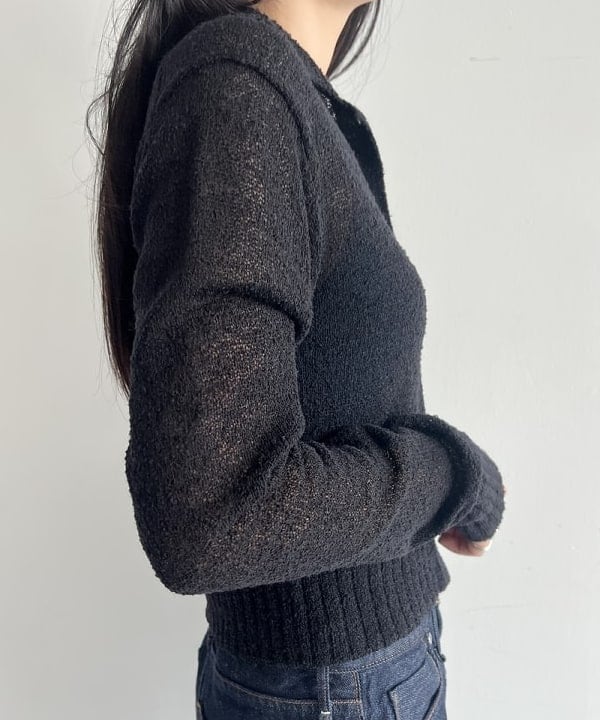 中丸　栞さんの「BEAMS WOMEN｜ISLA DE GAR / サテン クロシェ ハンドバッグ」を使ったコーディネート