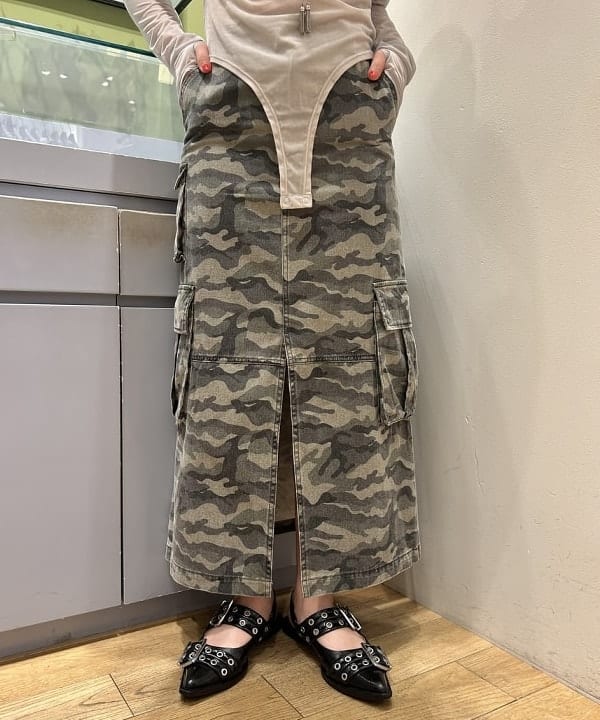 ナカノ アイさんの「BEAMS WOMEN｜カーゴ ポケット タイト スカート」を使ったコーディネート