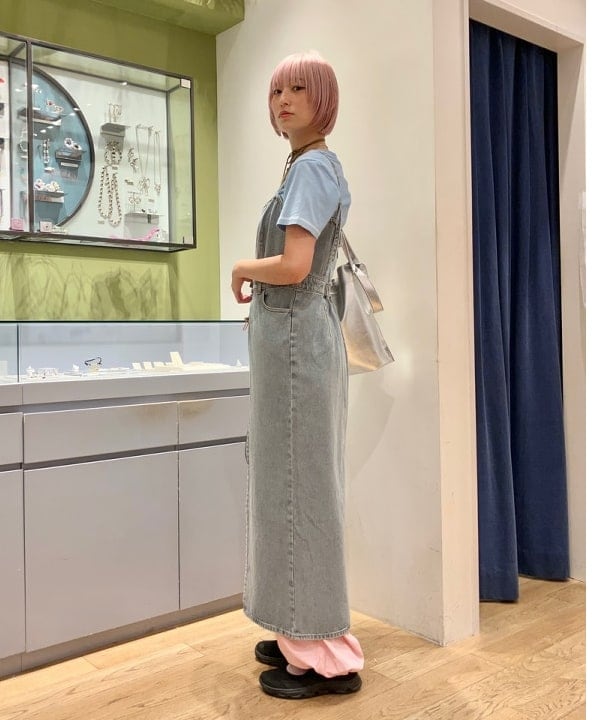 イトウミサキさんの「BEAMS WOMEN｜BEAURE × Ray BEAMS / 別注 2WAY バッグ」を使ったコーディネート