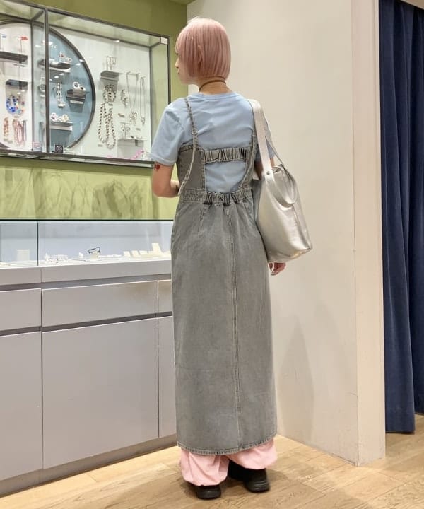 イトウミサキさんの「BEAMS WOMEN｜BEAURE × Ray BEAMS / 別注 2WAY バッグ」を使ったコーディネート