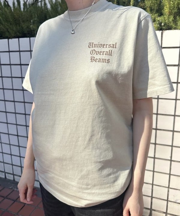 なるみさんの「【別注】UNIVERSAL OVERALL / ピグメントダイ Tシャツ」を使ったコーディネート