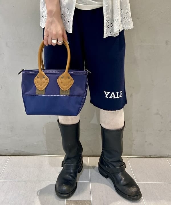 ナツハさんの「BEAMS WOMEN｜【別注】GOOD ROCK SPEED / カレッジ ショーツ」を使ったコーディネート