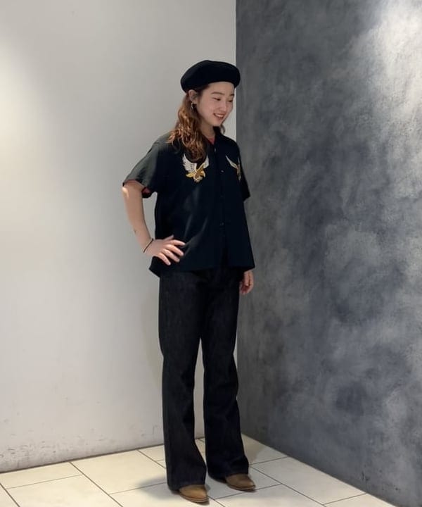 モモさんの「BEAMS WOMEN｜フレア デニム パンツ」を使ったコーディネート