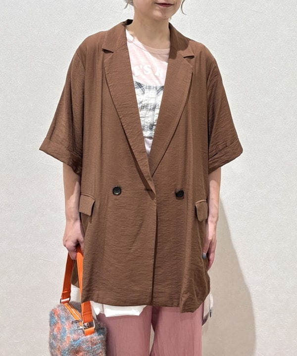 YABUさんの「BEAMS WOMEN｜ダブルブレスト ハーフスリーブ ジャケット」を使ったコーディネート