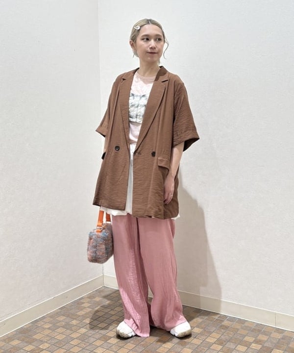 YABUさんの「BEAMS WOMEN｜ダブルブレスト ハーフスリーブ ジャケット」を使ったコーディネート