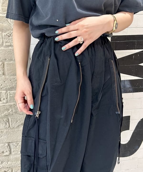 ナツハさんの「BEAMS WOMEN｜maturely / コットン シルク ジッパー カーゴパンツ」を使ったコーディネート