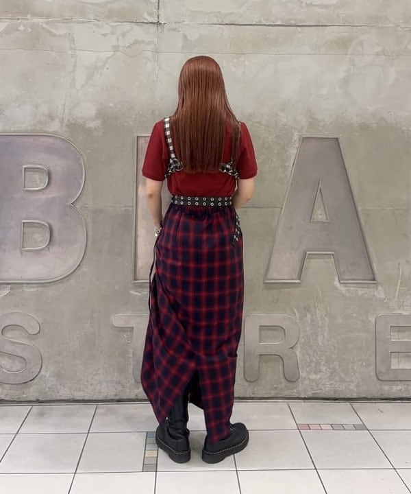 もえのさんの「BEAMS WOMEN｜チェック シャーリング タイトスカート」を使ったコーディネート