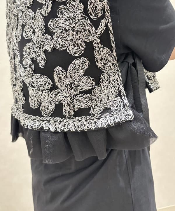 YABUさんの「BEAMS WOMEN｜GIANNI CHIARINI / CAMILLA メタリック レザートートバッグ」を使ったコーディネート