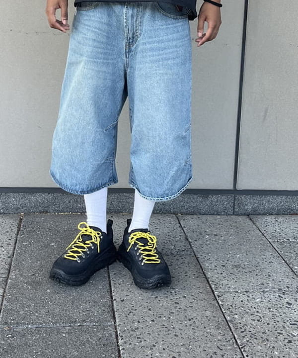 NADEL ナデールさんの「BEAMS WOMEN｜HOKA / TOR SUMMIT」を使ったコーディネート