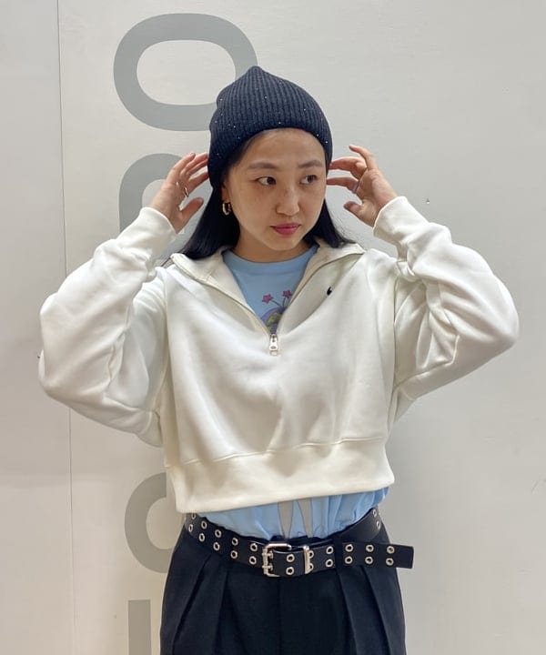 ayaさんの「BEAMS WOMEN｜スパンコール ビーニー 25」を使ったコーディネート