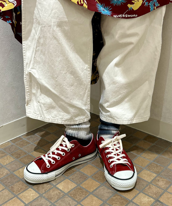 小原 もこさんの「BEAMS WOMEN｜CONVERSE / SUEDE ALL STAR J OX」を使ったコーディネート