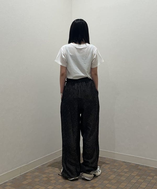 大槻 まひろさんの「BEAMS WOMEN｜TICCA / レオパード ジャカード パンツ」を使ったコーディネート