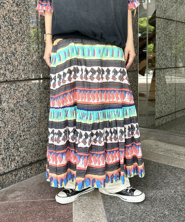 ばるたんさんの「BEAMS WOMEN｜セミノール プリント ショートスリーブ」を使ったコーディネート