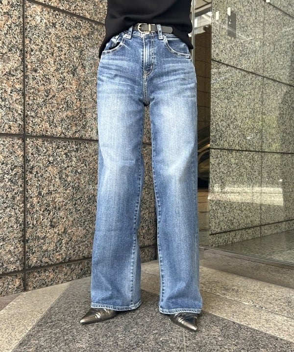 大槻 まひろさんの「BEAMS WOMEN｜manipuri / カレイド バンダナ スカーフ」を使ったコーディネート