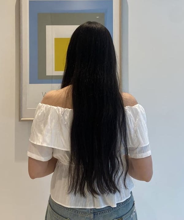 ayaさんの「BEAMS WOMEN｜ラッフルカラー オフショルダー ブラウス」を使ったコーディネート