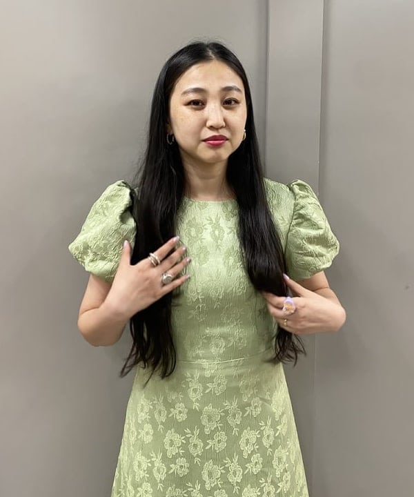 ayaさんの「BEAMS WOMEN｜sister jane / Olive Ruffle Dress」を使ったコーディネート