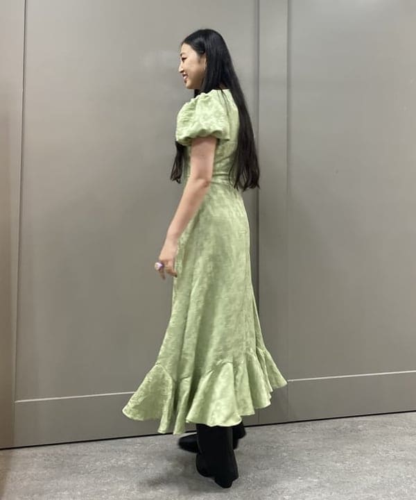 ayaさんの「BEAMS WOMEN｜sister jane / Olive Ruffle Dress」を使ったコーディネート