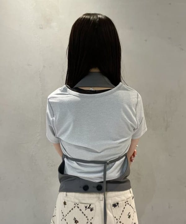 カタヤマ アヤさんの「BEAMS WOMEN｜RBS / ホルターネック ジレ」を使ったコーディネート