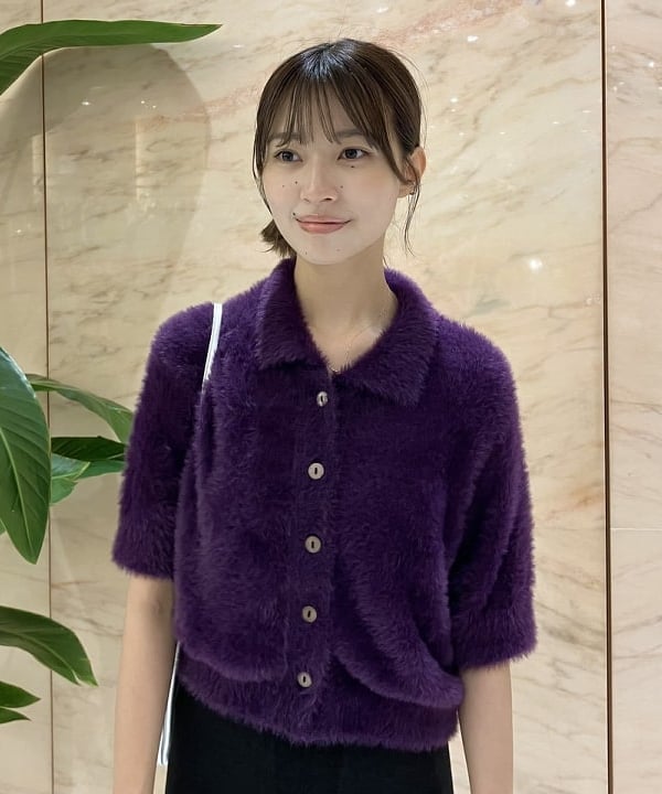 茂野 真楓さんの「BEAMS WOMEN｜BAUM UND PFERDGARTEN / ファーリー ハーフスリーブ カーディガン」を使ったコーディネート