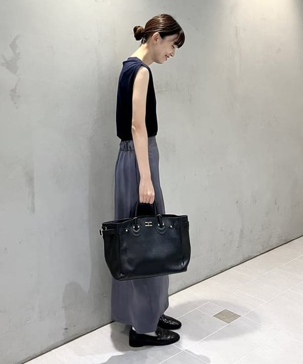 ヒライさんの「BEAMS WOMEN｜YOUNG&OLSEN / エンボス ベルテッド トートバッグ S」を使ったコーディネート