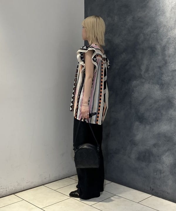 菜月さんの「BEAMS WOMEN｜リネン タブ付き ワイドパンツ」を使ったコーディネート