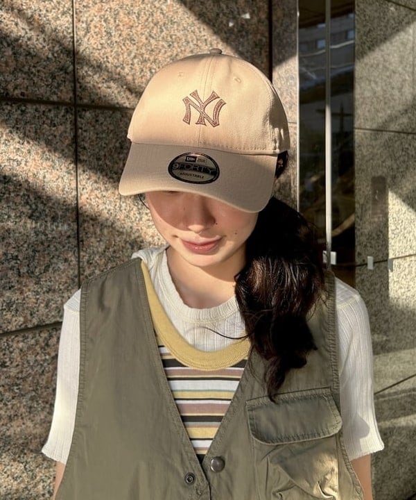 ばるたんさんの「BEAMS WOMEN｜コットンウェザー ハンティングベスト オールインワン」を使ったコーディネート