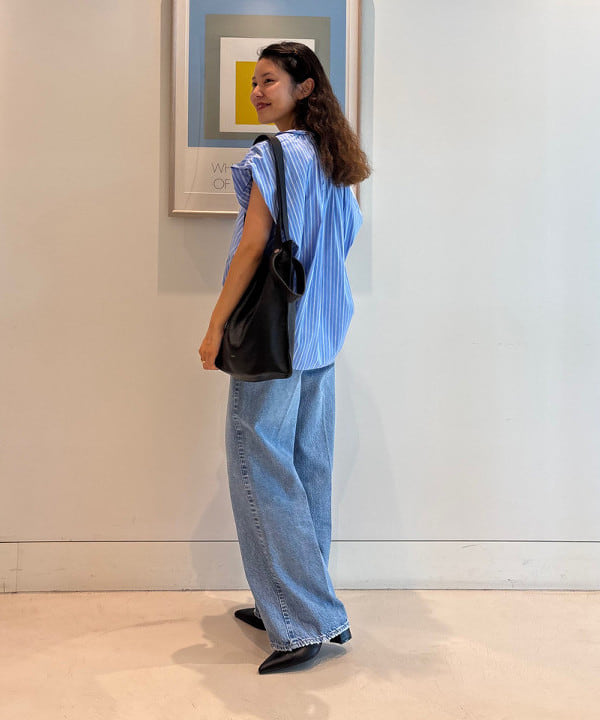 佐々木 南美さんの「BEAMS WOMEN｜ボウタイ フレンチ パフスリーブ ブラウス」を使ったコーディネート