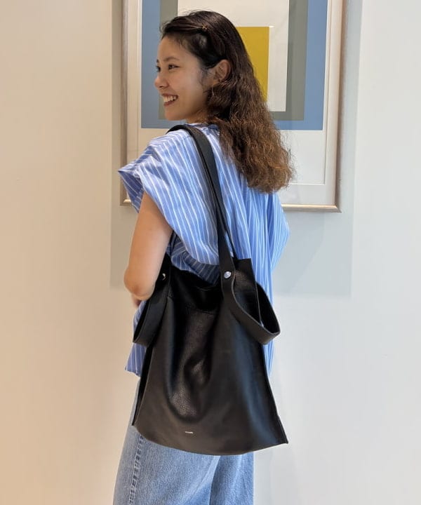 佐々木 南美さんの「BEAMS WOMEN｜ボウタイ フレンチ パフスリーブ ブラウス」を使ったコーディネート