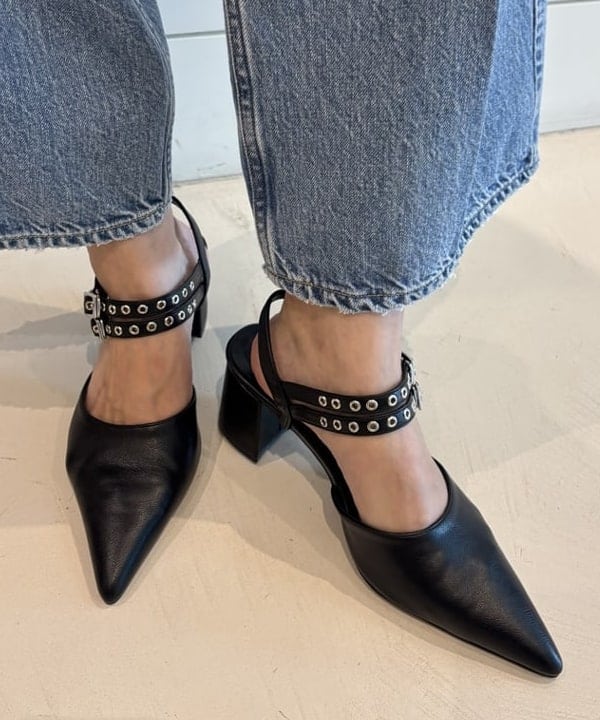 佐々木 南美さんの「BEAMS WOMEN｜ボウタイ フレンチ パフスリーブ ブラウス」を使ったコーディネート