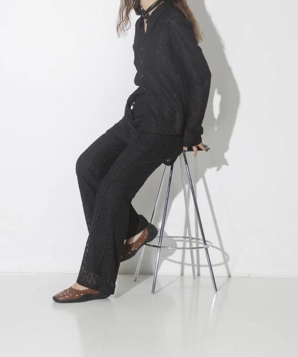 佐々木 南美さんの「BEAMS WOMEN｜起毛 レース シャツ」を使ったコーディネート