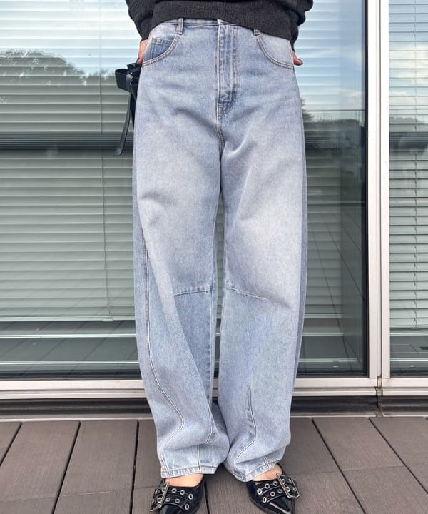 佐々木 南美さんの「BEAMS WOMEN｜リブ オフショルダー プルオーバー」を使ったコーディネート