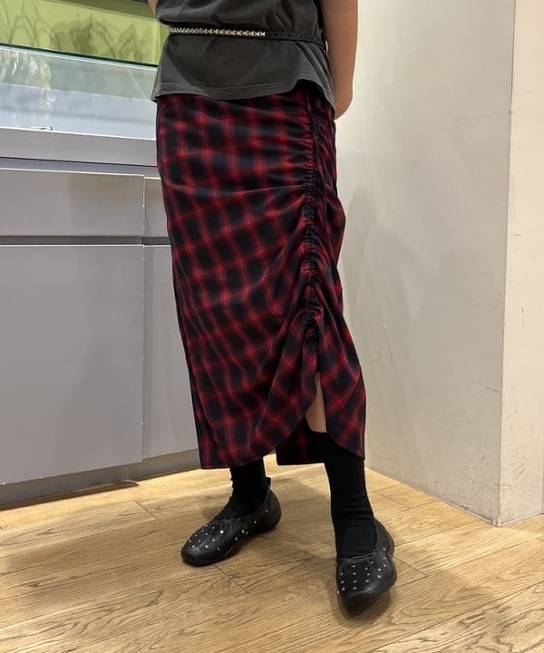 ゆいさんの「BEAMS WOMEN｜チェック シャーリング タイトスカート」を使ったコーディネート