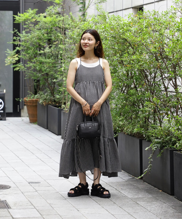 佐々木 南美さんの「BEAMS WOMEN｜ベーシック リブ タンクトップ」を使ったコーディネート