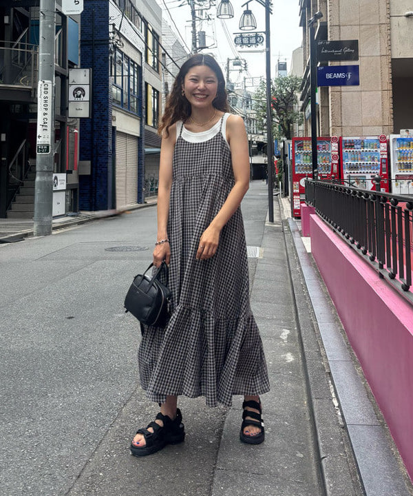 佐々木 南美さんの「BEAMS WOMEN｜ベーシック リブ タンクトップ」を使ったコーディネート