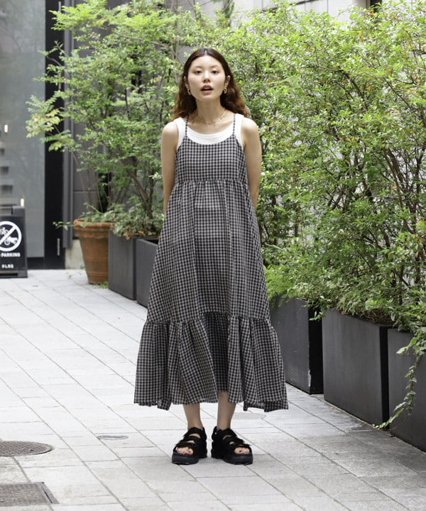 佐々木 南美さんの「BEAMS WOMEN｜ベーシック リブ タンクトップ」を使ったコーディネート