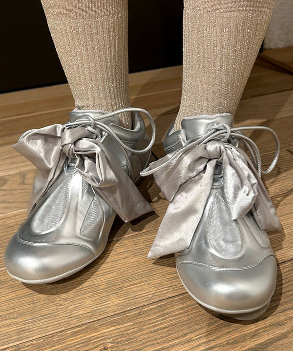 佐藤 亜美さんの「BEAMS WOMEN｜Betty Boop(TM) / Prize Show Tシャツ」を使ったコーディネート