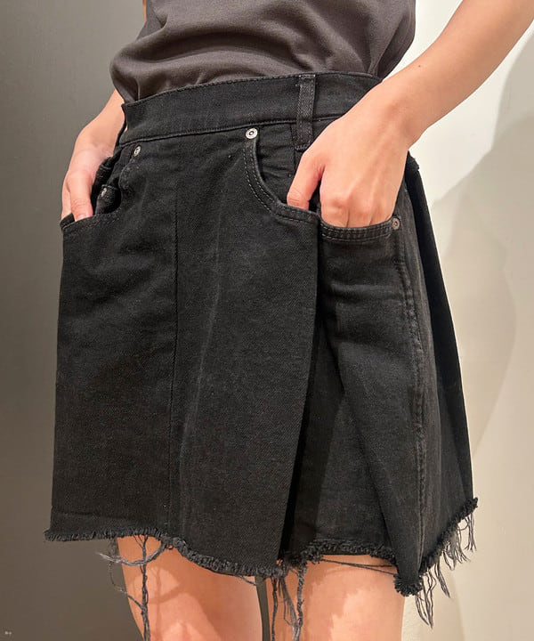 佐藤 亜美さんの「BEAMS WOMEN｜Betty Boop(TM) / Prize Show Tシャツ」を使ったコーディネート