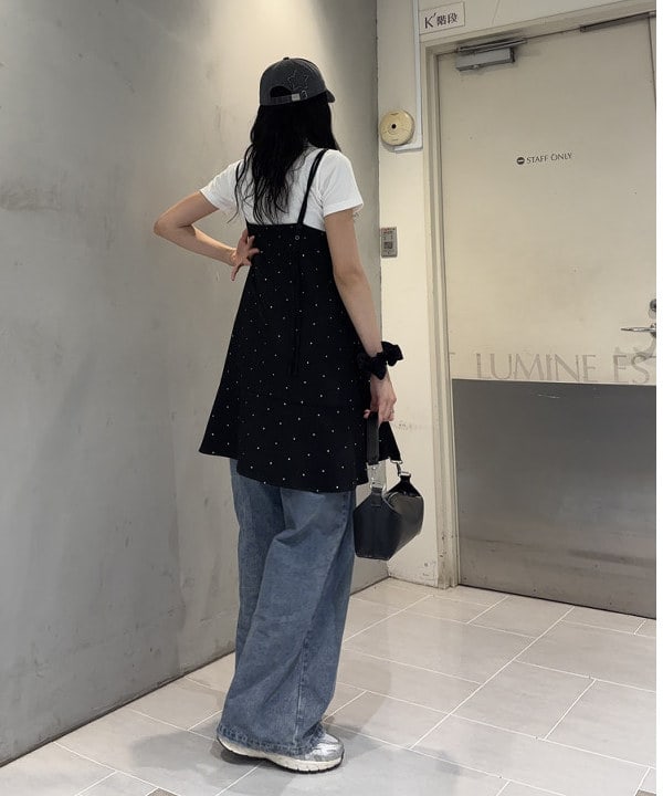 松田 陽茉莉さんの「BEAMS WOMEN｜ドットプリント ミニ キャミワンピース」を使ったコーディネート